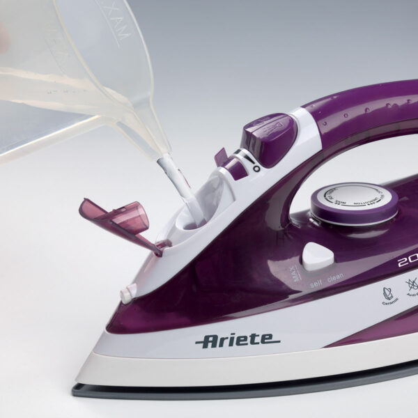 Hekur ARIETE Iron 2000W Purple AR6235 – Hekurosje e Lehtë dhe Efikase Çdo Ditë