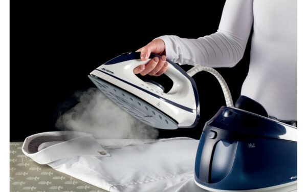Hekur me Kaldaje ARIETE Rechargeable Steam Generator AR5571 – Fuqi Profesionale dhe Avull i Menjëhershëm